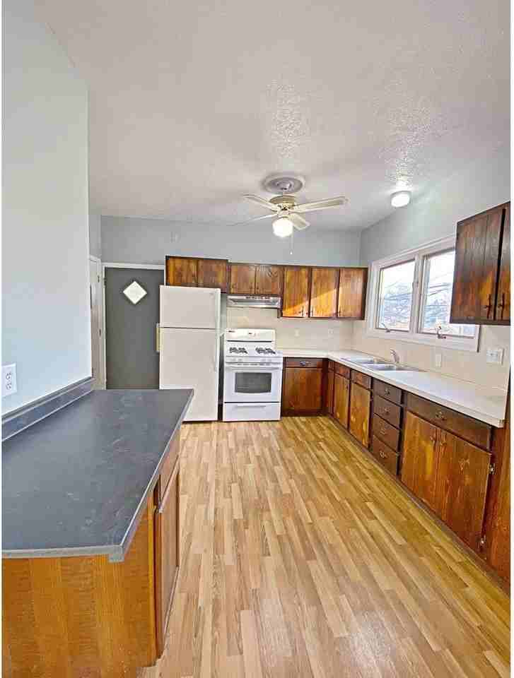 4707 N 40th Ave - Photo 3 of 32