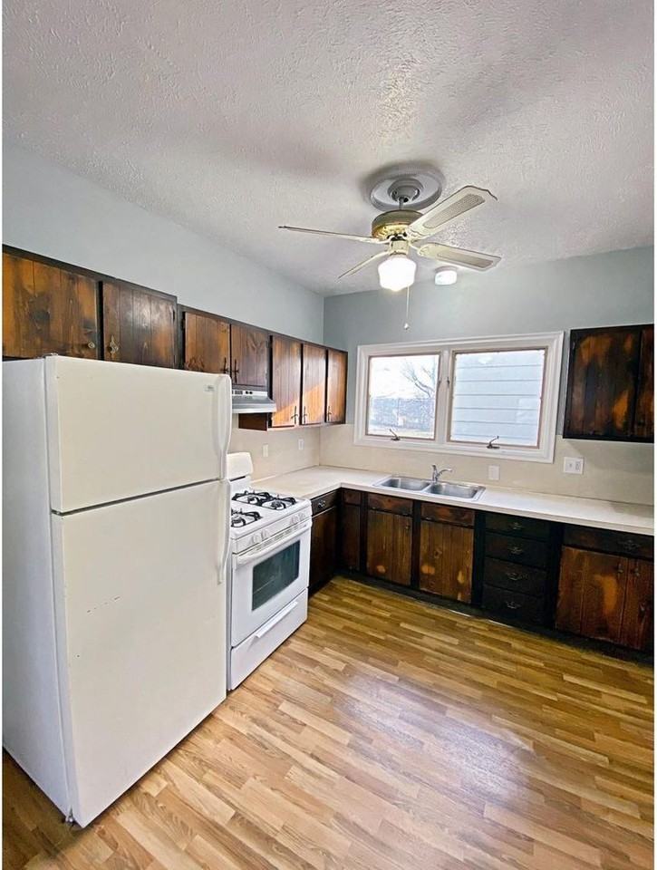 4707 N 40th Ave - Photo 5 of 32