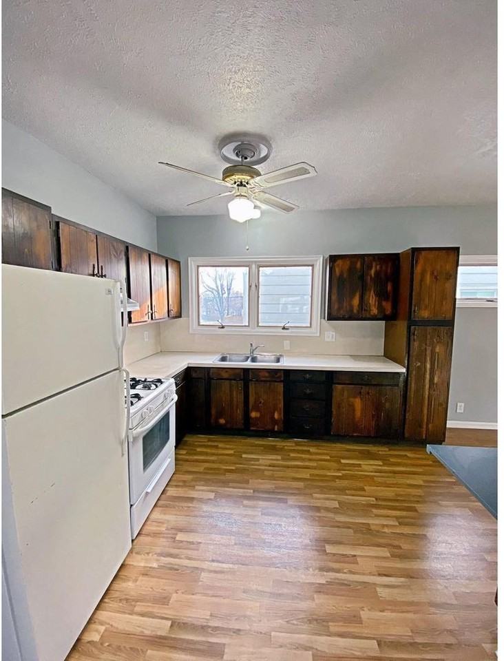 4707 N 40th Ave - Photo 6 of 32