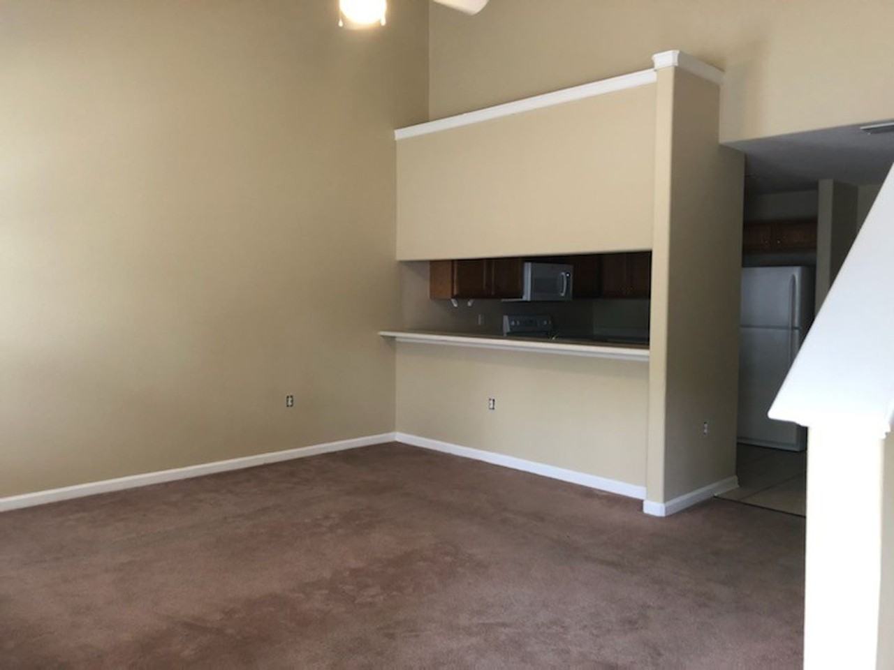 4 Guinevere Ln Unit B - Photo 2 of 4