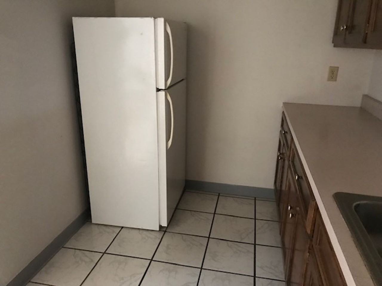 303 Seneca Ln - Photo 2 of 13