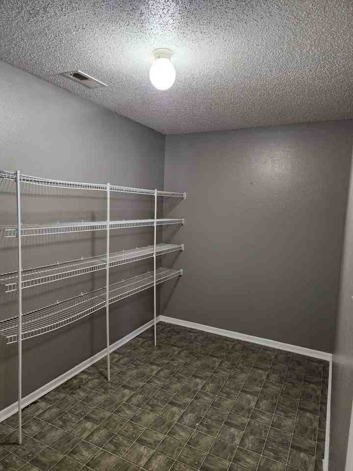 4221 Fletcher Dr - Photo 7 of 27