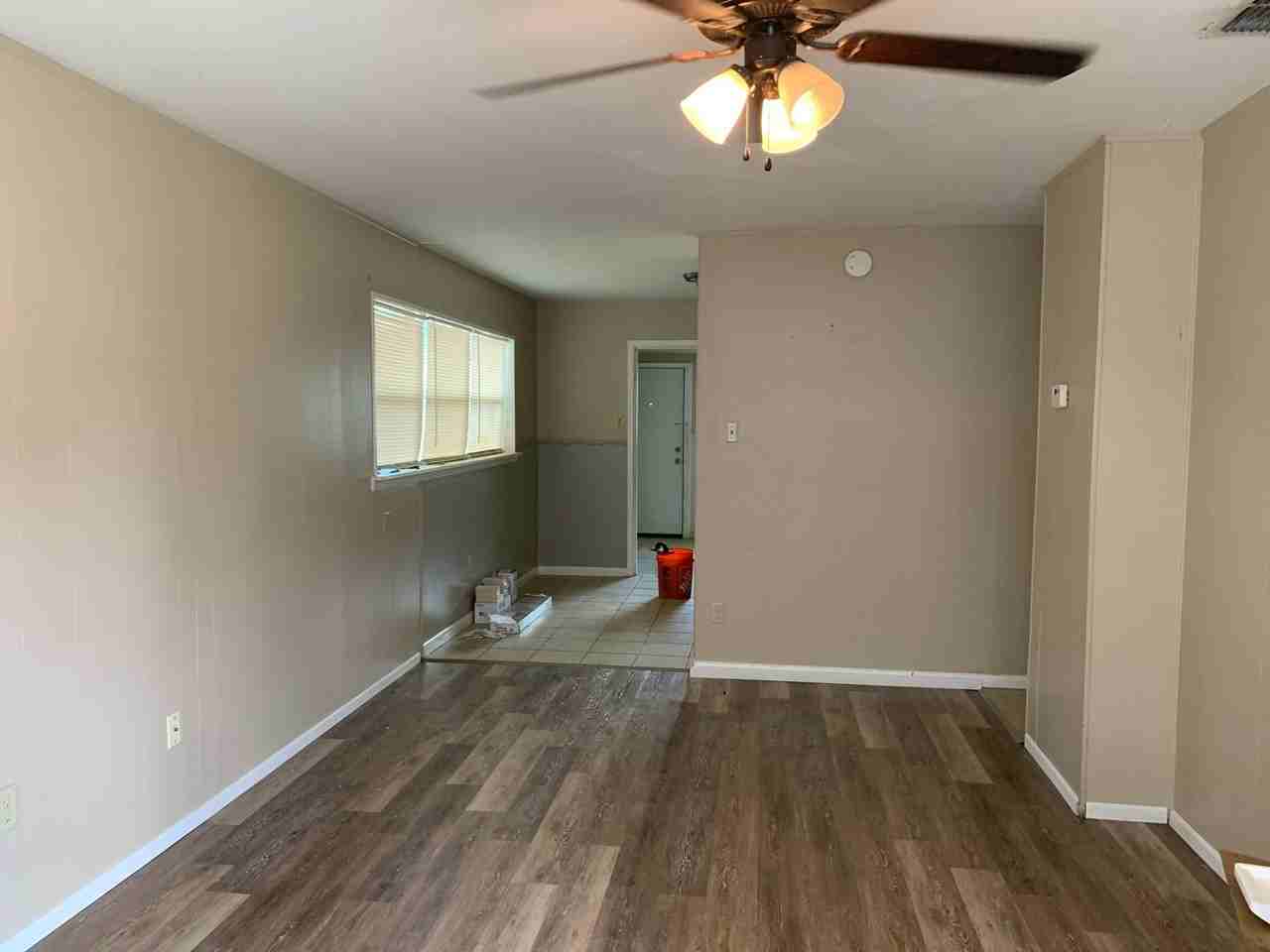 1749 Briarwood St - Photo 3 of 13