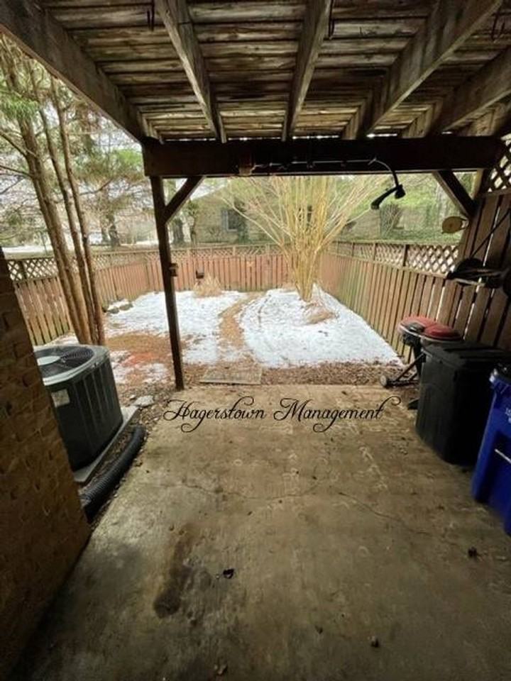 1173 Fairchild Ave - Photo 3 of 15