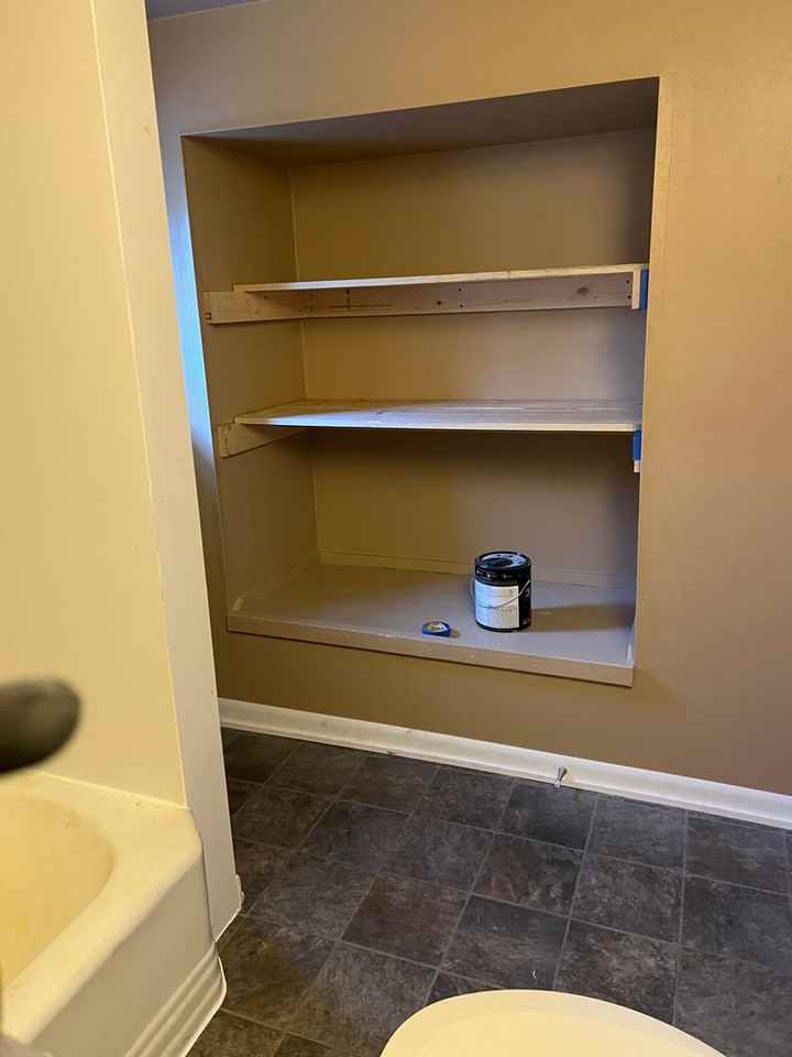 1835 S Crosby Ave - Photo 6 of 17