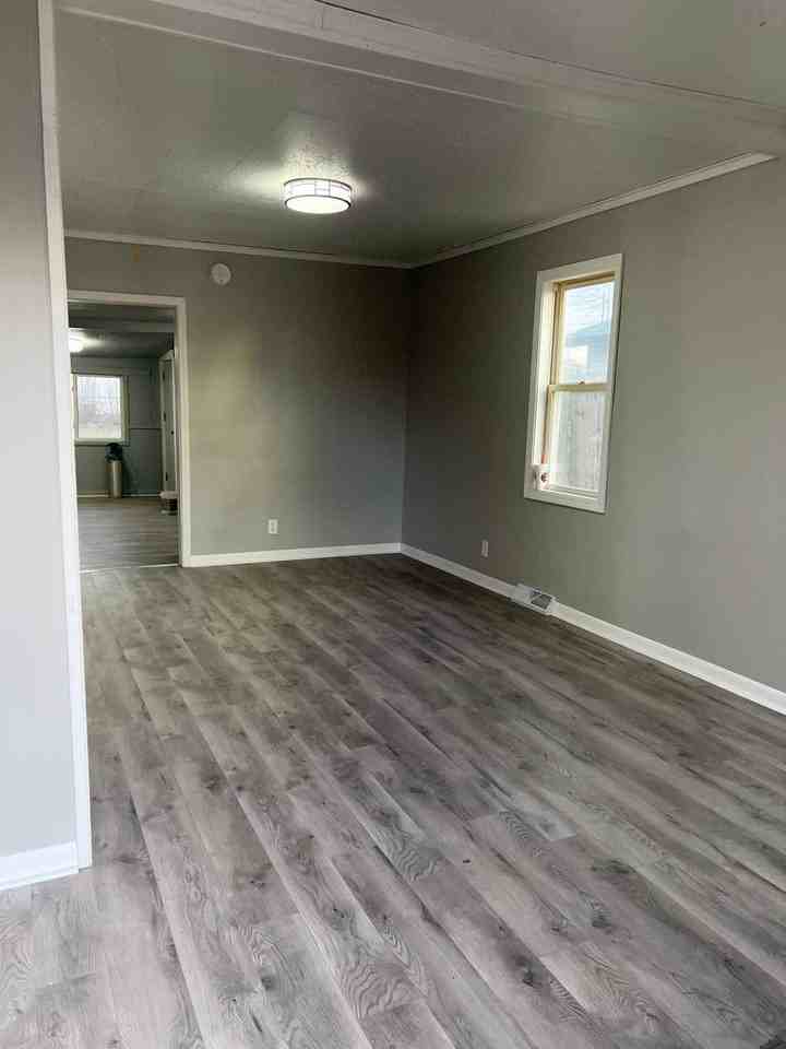 1835 S Crosby Ave - Photo 7 of 17