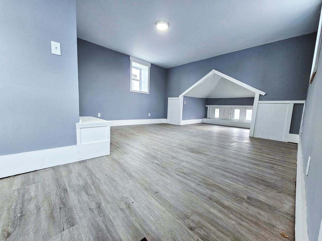 4831 E Washington St #4 - Photo 4 of 21