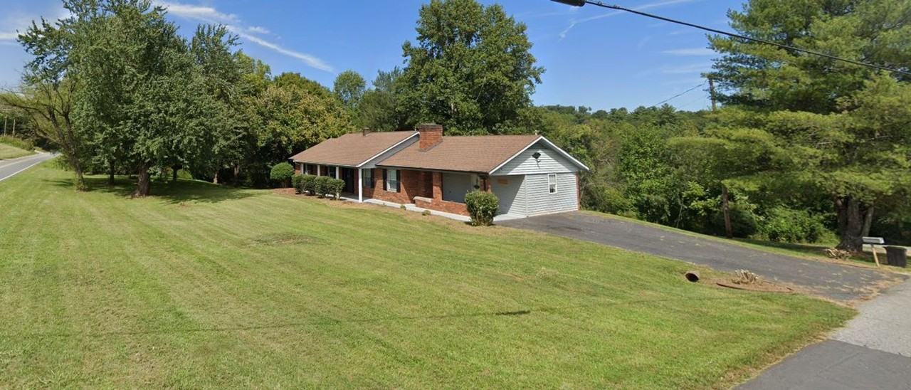 4774 Sparta Rd - Photo 2 of 28