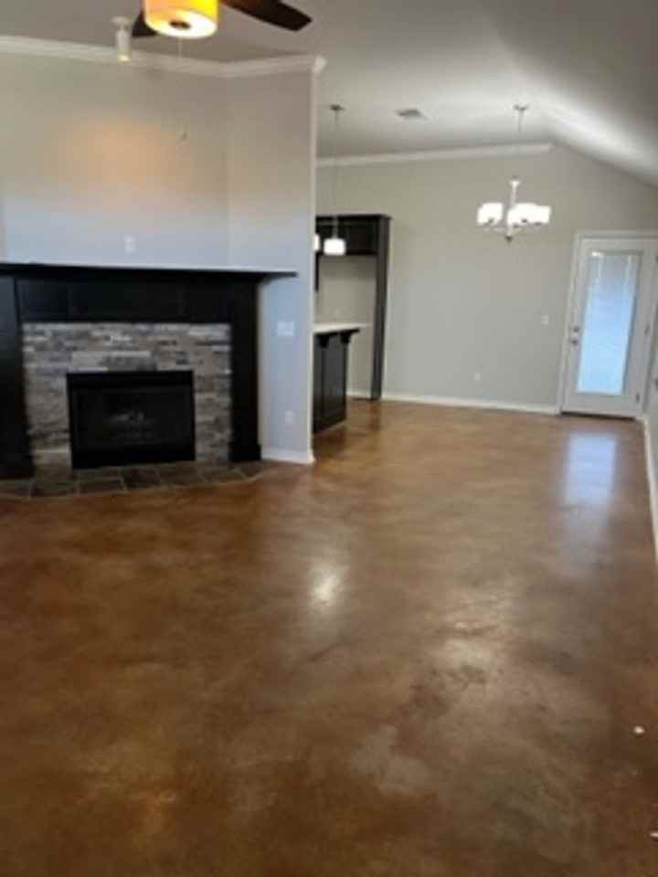 3918 Wiltshire Dr - Photo 6 of 18