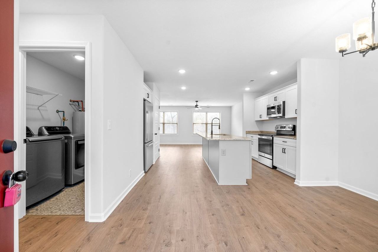 700 Crossland Ave - Photo 4 of 23