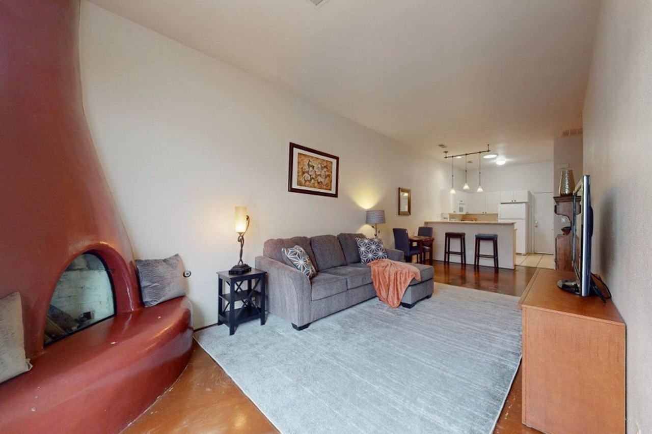 503 Phoenix Ave Nw - Photo 3 of 21