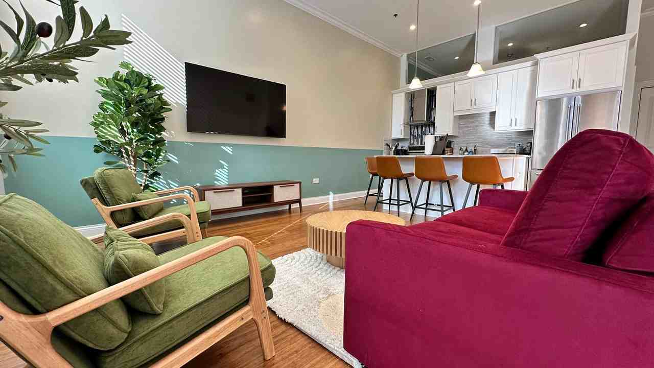 33 S Ashland Ave #1031375P - Photo 4 of 6