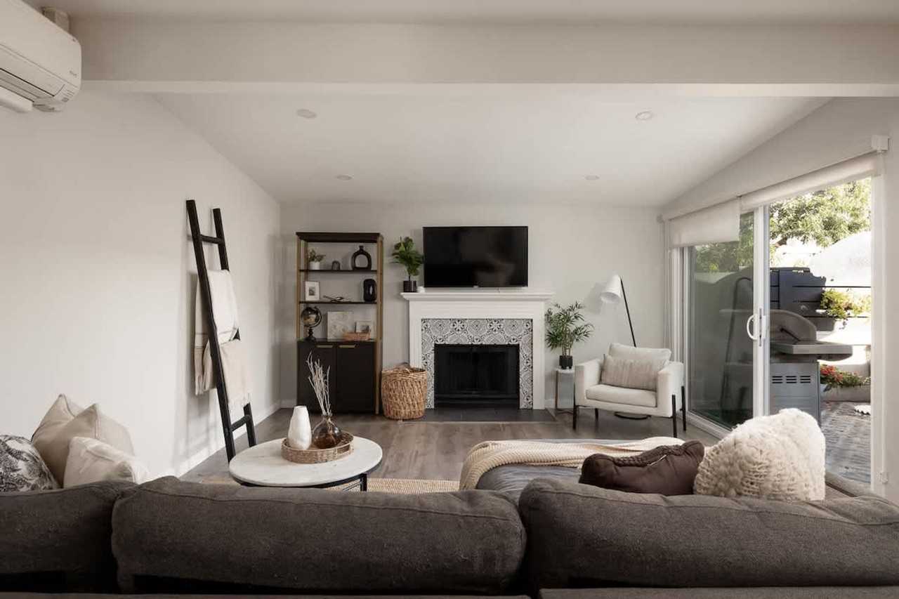 3979 Mount Abraham Avenue - Photo 3 of 49