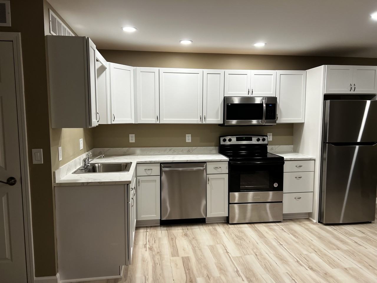 12909 9 Mile Rd #NA - Photo 3 of 11