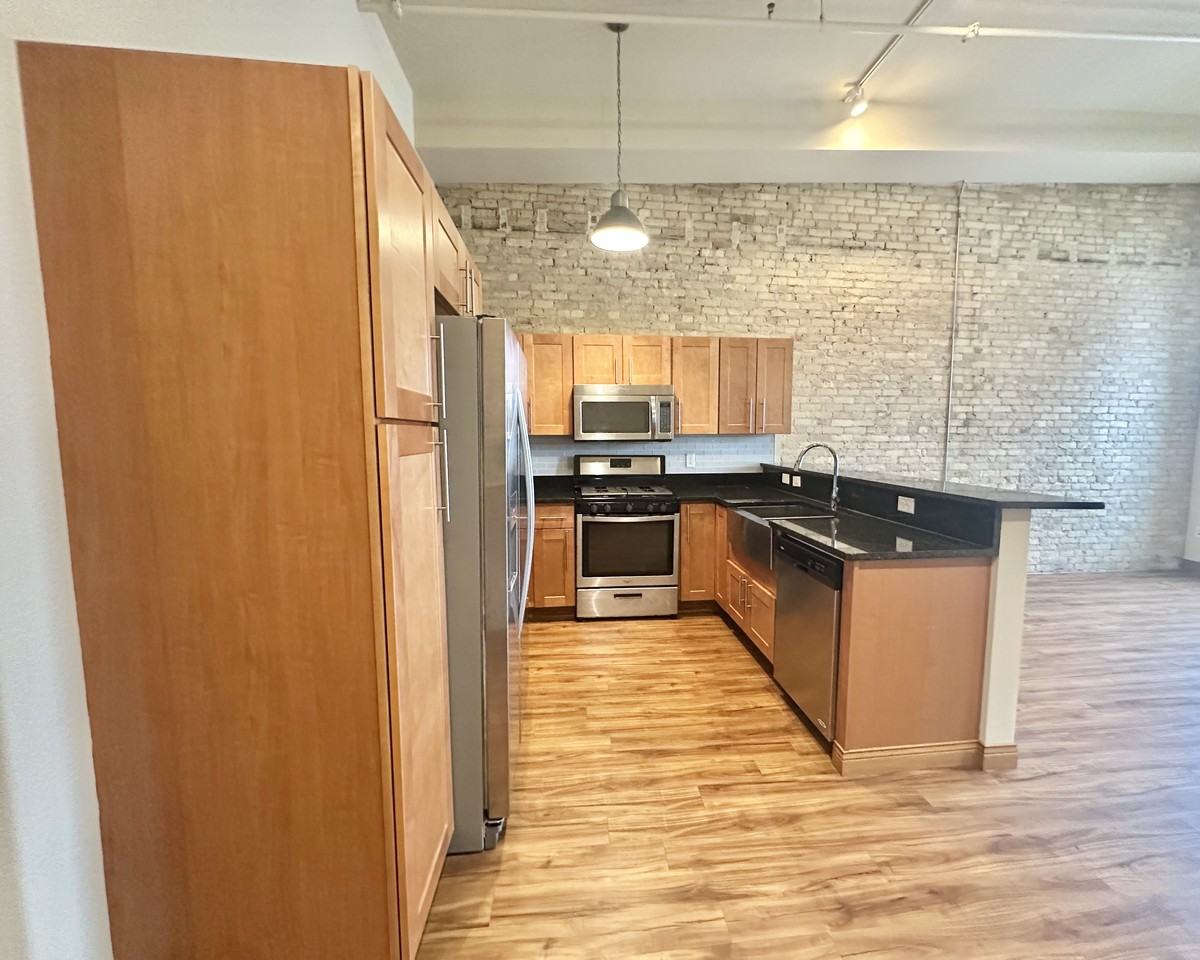 192 South 2nd Street #192 - Photo 3 of 27