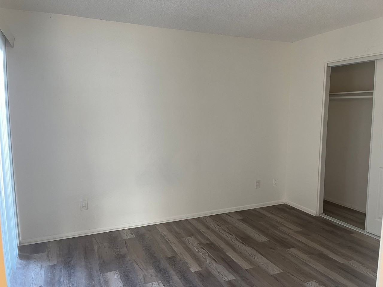 Kelso Apartments - Photo 4 of 19