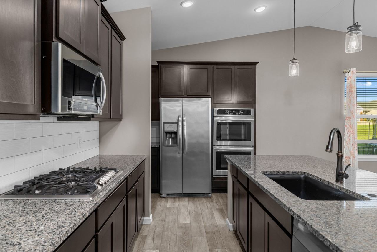 1702 Rivercroft Dr #1 - Photo 3 of 17