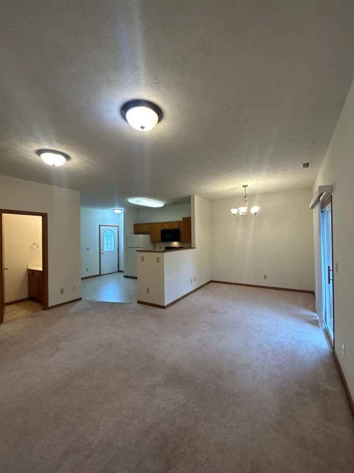 2714 Wyndham Ct - Photo 5 of 20