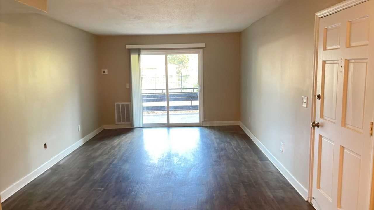 Columbia Rising - Photo 2 of 17