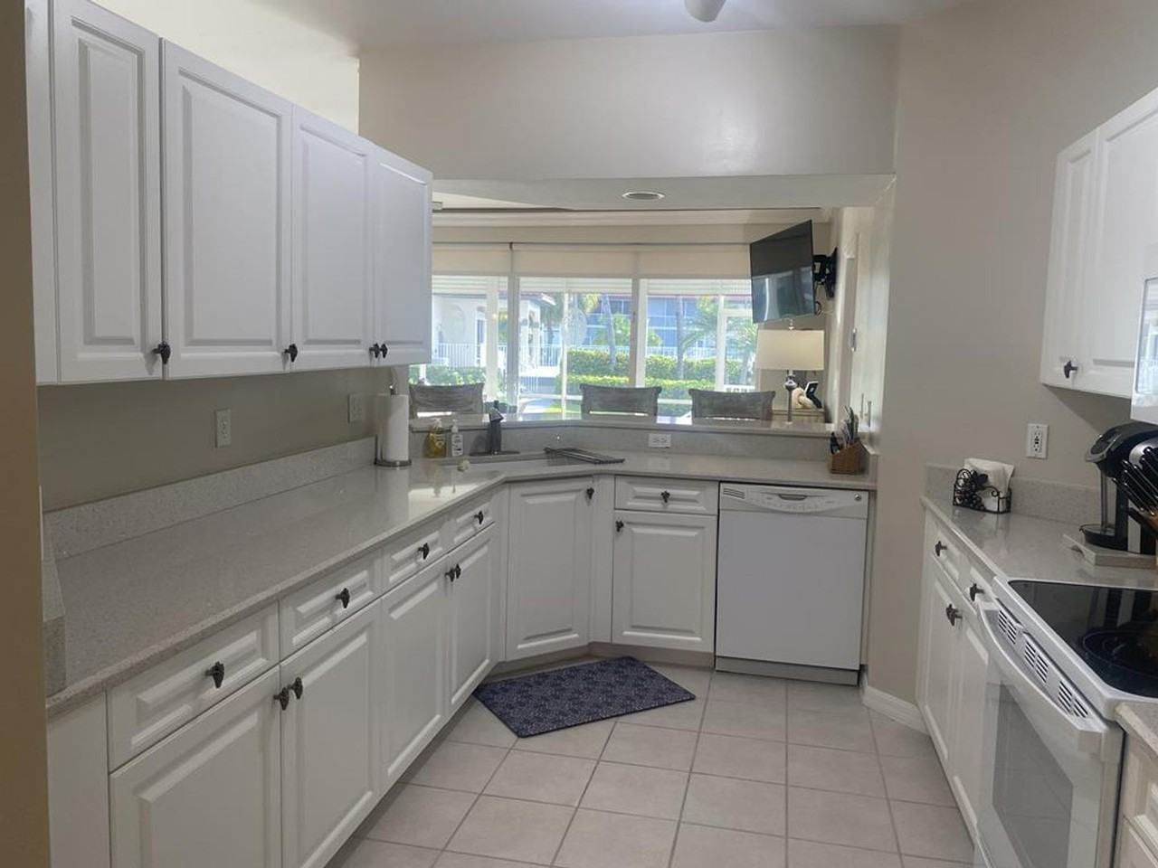 295 Waterside Cir #102 - Photo 5 of 15