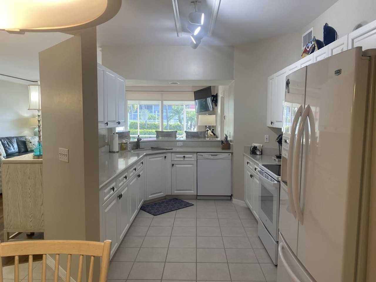 295 Waterside Cir #102 - Photo 6 of 15