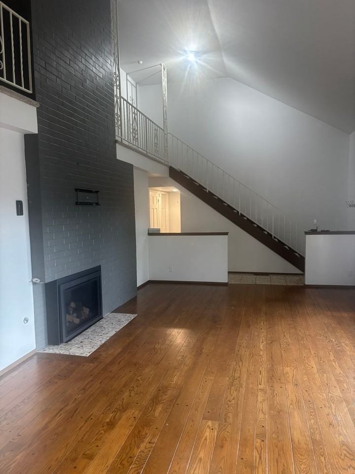 4301 72nd Ave W - Photo 3 of 28