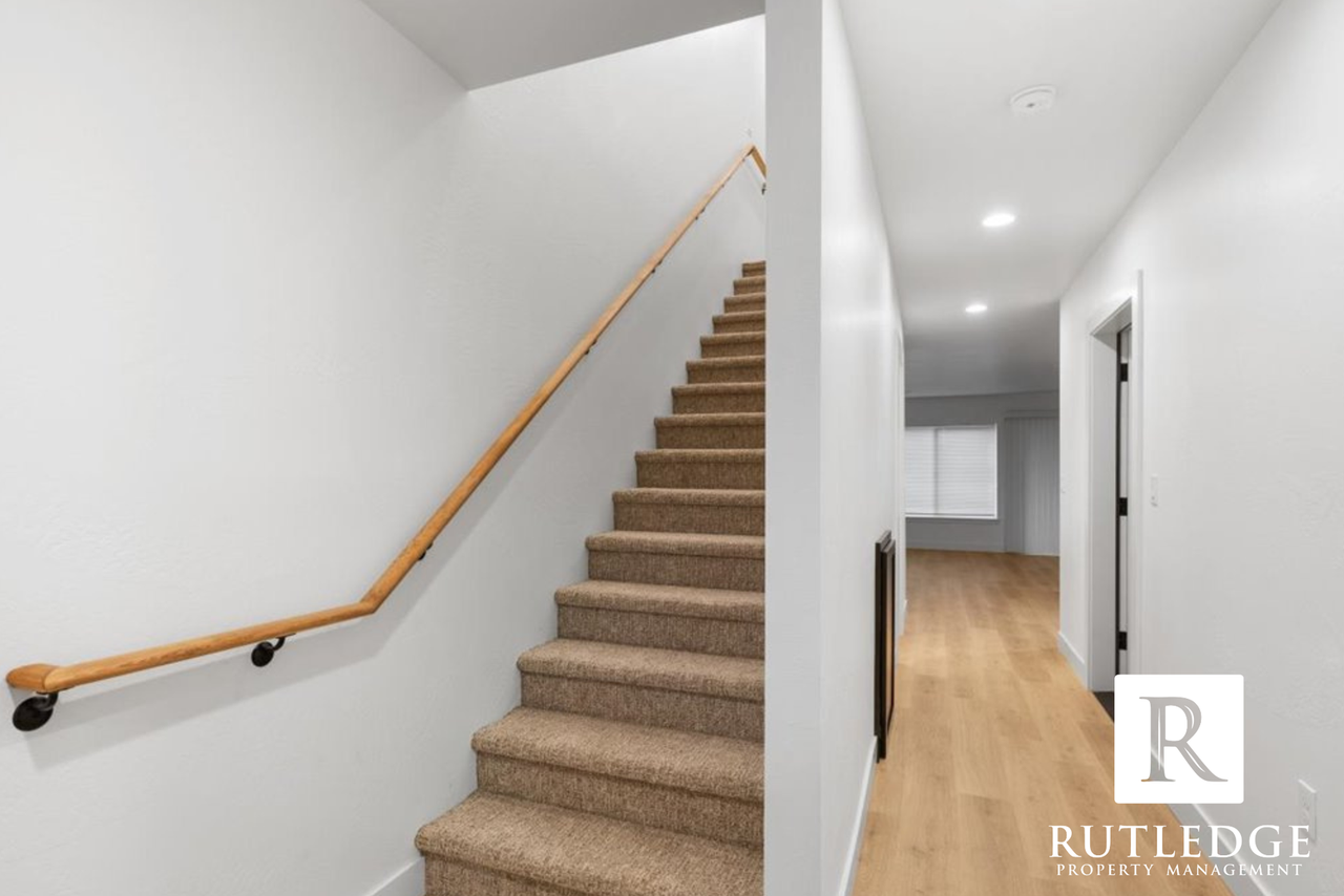 565 G St - Photo 4 of 20