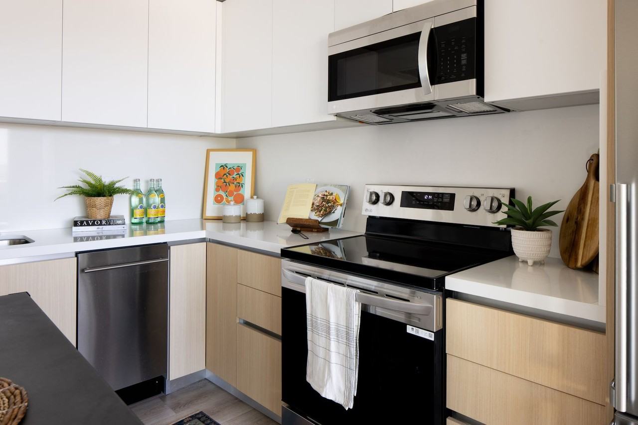 139 S. OCCIDENTAL BLVD - Photo 4 of 26