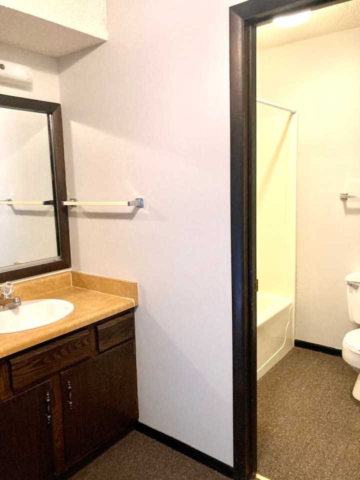 Winchester Aparttments - Photo 6 of 7