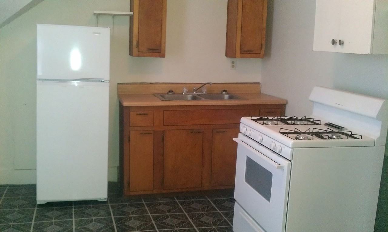 714 1/2 S 5th St - Photo 2 of 11