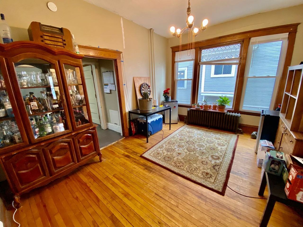 1090 15th Ave Se - Photo 5 of 17