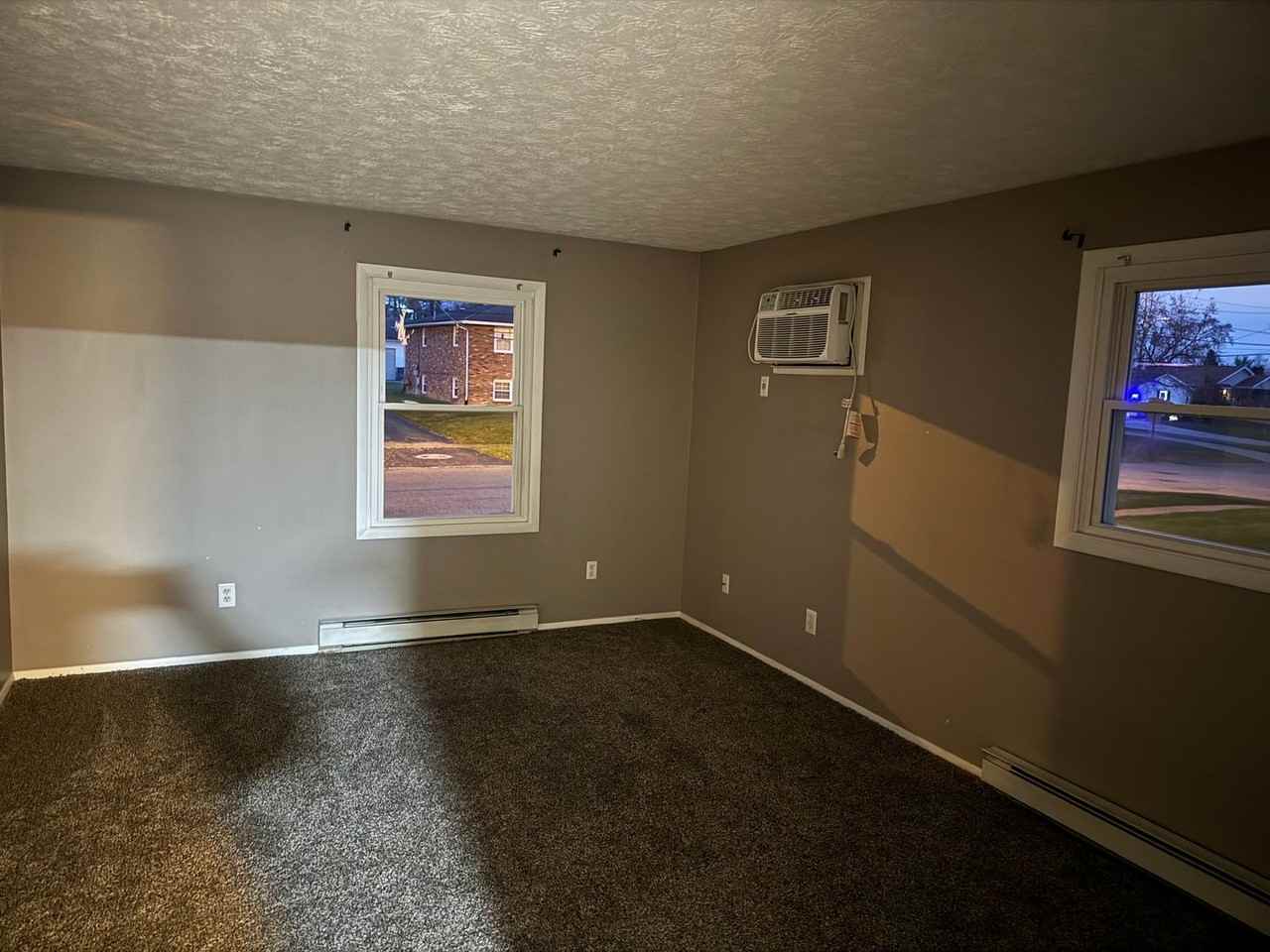 904 904 & 906 Highland Ave - Photo 4 of 10