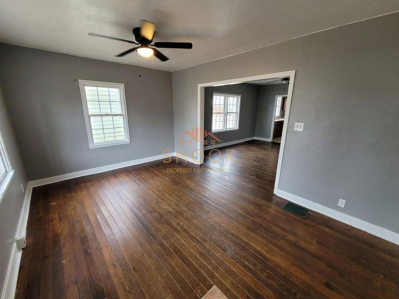 1416 Howell St - Photo 2 of 11