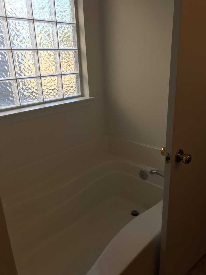 206 Bittersweet Ln - Photo 3 of 12