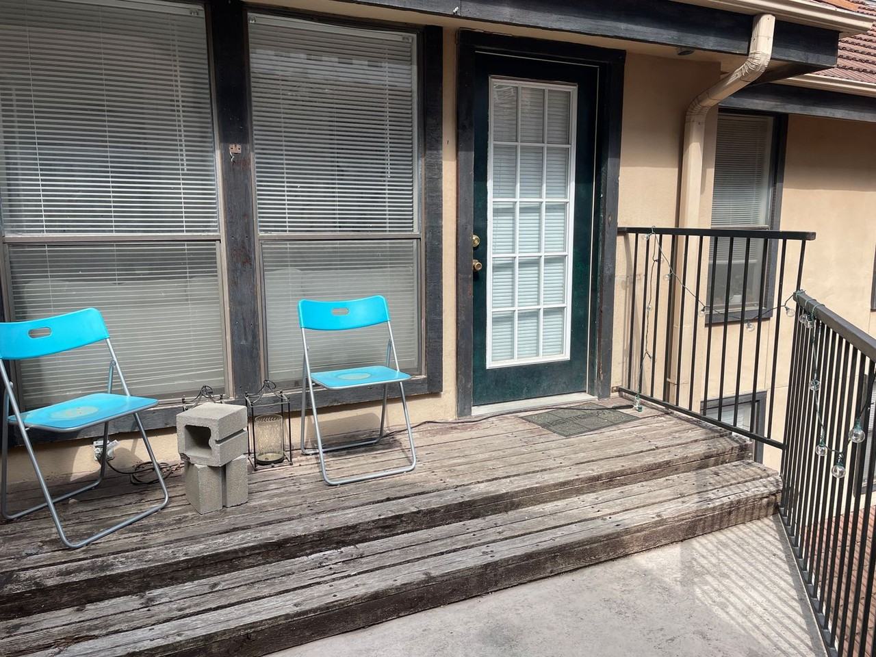 2110 Rio Grande St - Photo 3 of 16