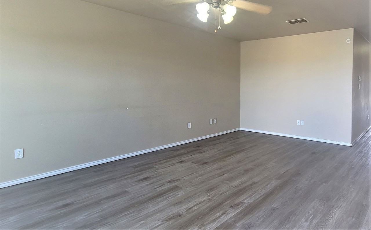 105 74th St - Photo 3 of 16