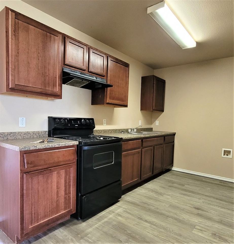 105 74th St - Photo 4 of 16