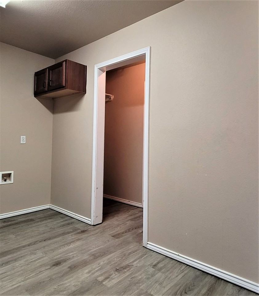 105 74th St - Photo 5 of 16