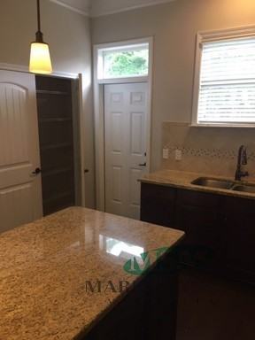 1705 Lincoln St - Photo 5 of 16