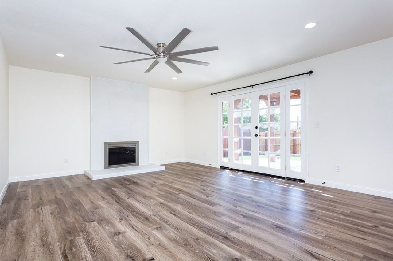 13149 Pino Ct - Photo 3 of 20