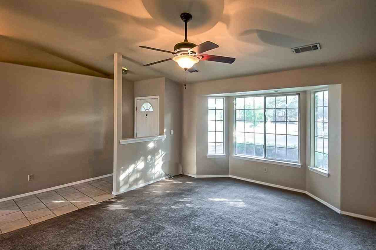 3438 Billings Dr - Photo 2 of 14