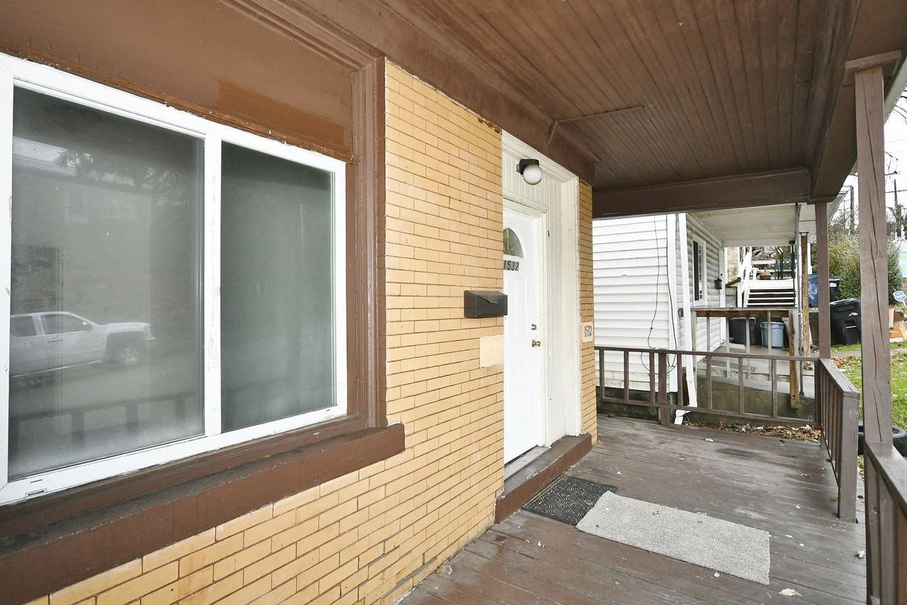 1532 Grandview Ave - Photo 3 of 24