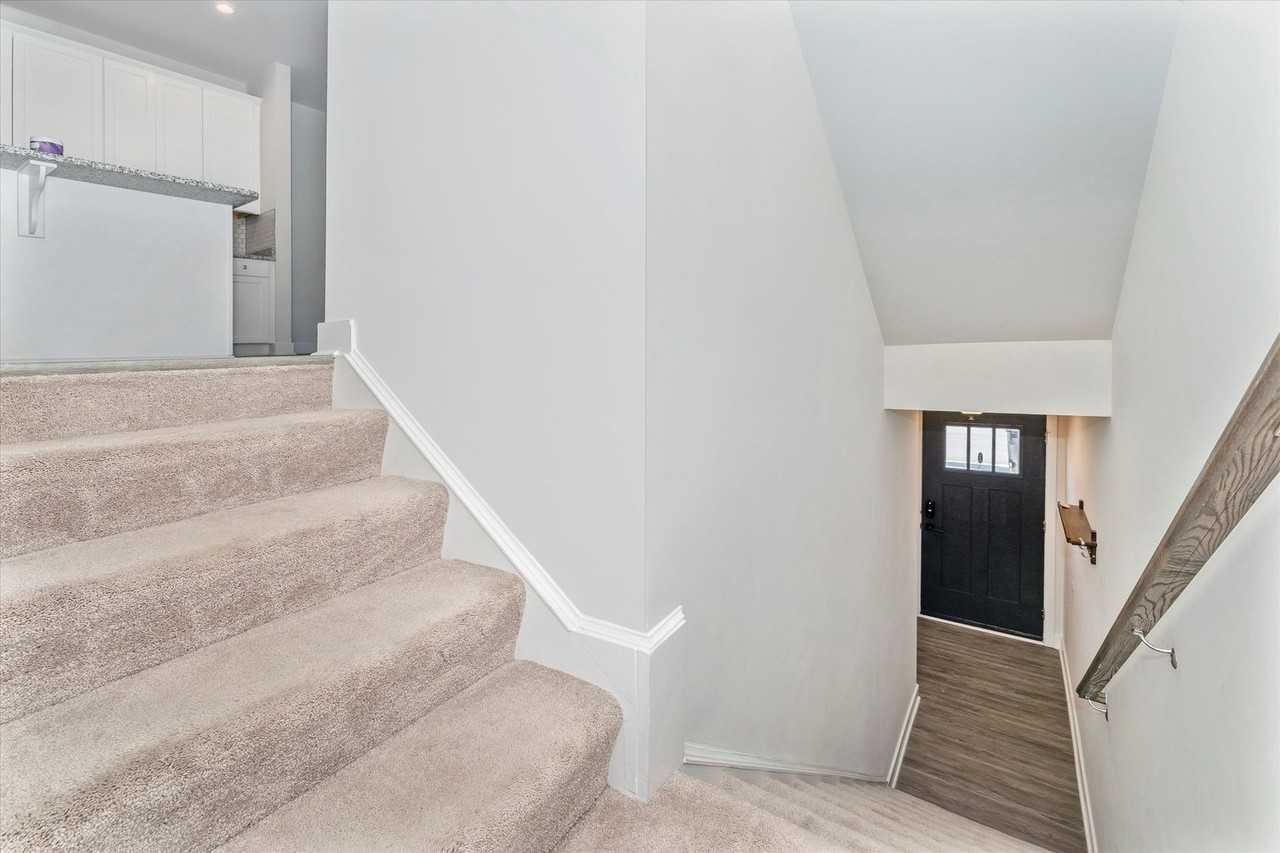 6010 Pecking Stone St - Photo 3 of 50