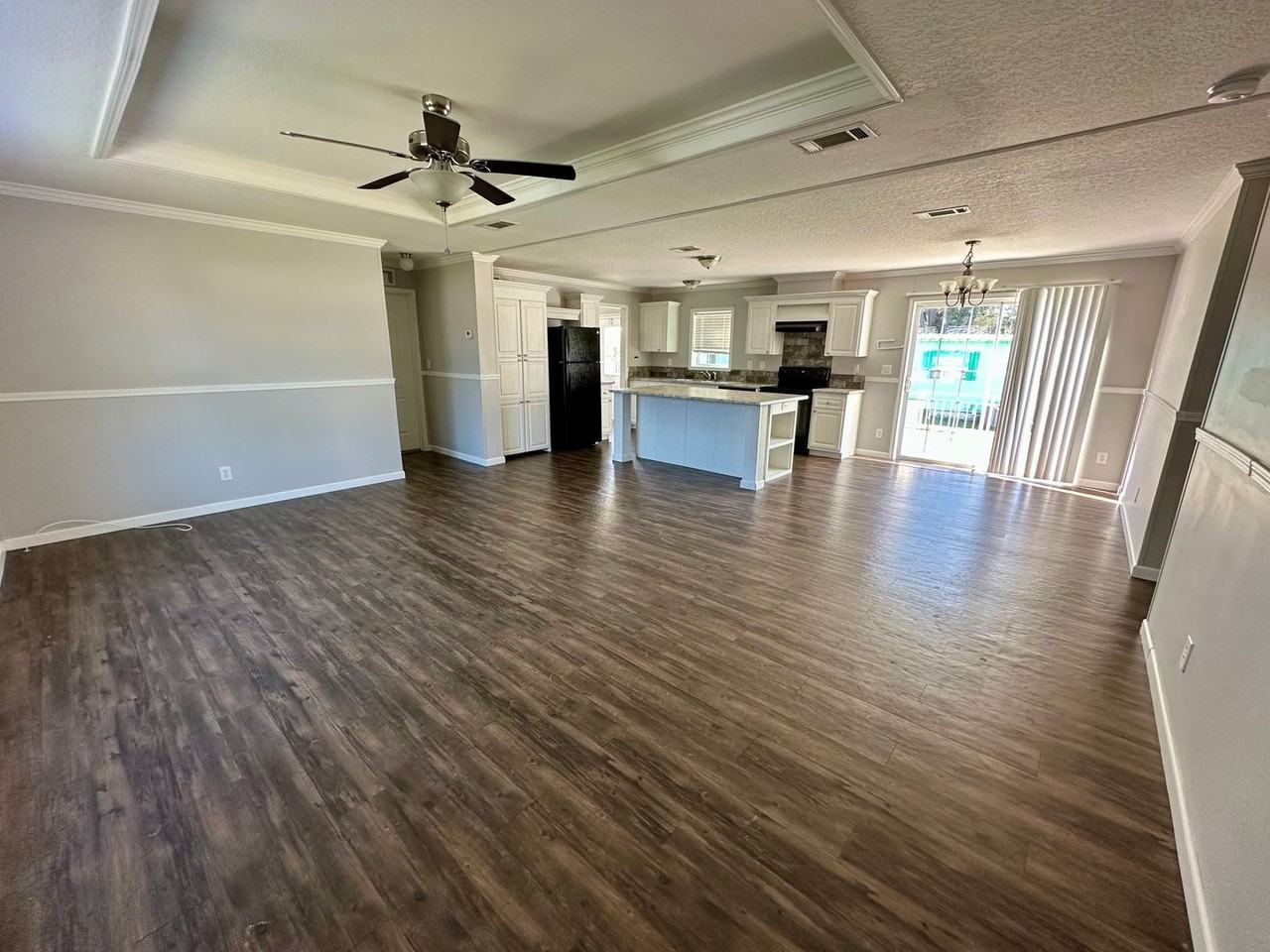 184 Sand Pebble Cir - Photo 4 of 30
