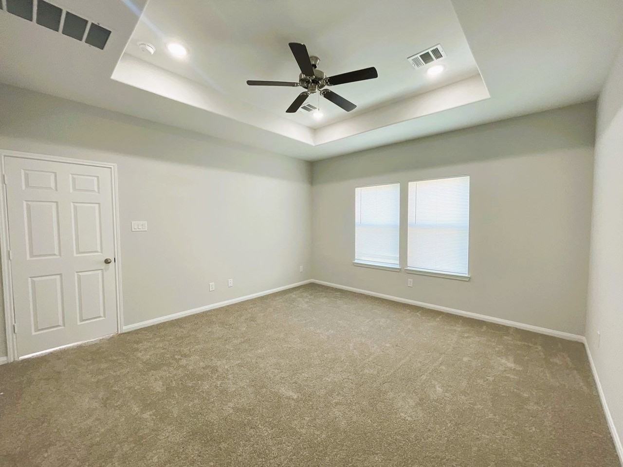 1059 Road 5736 - Photo 3 of 27