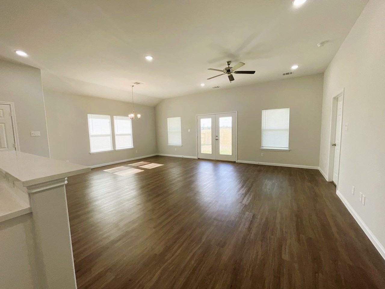 1059 Road 5736 - Photo 5 of 27