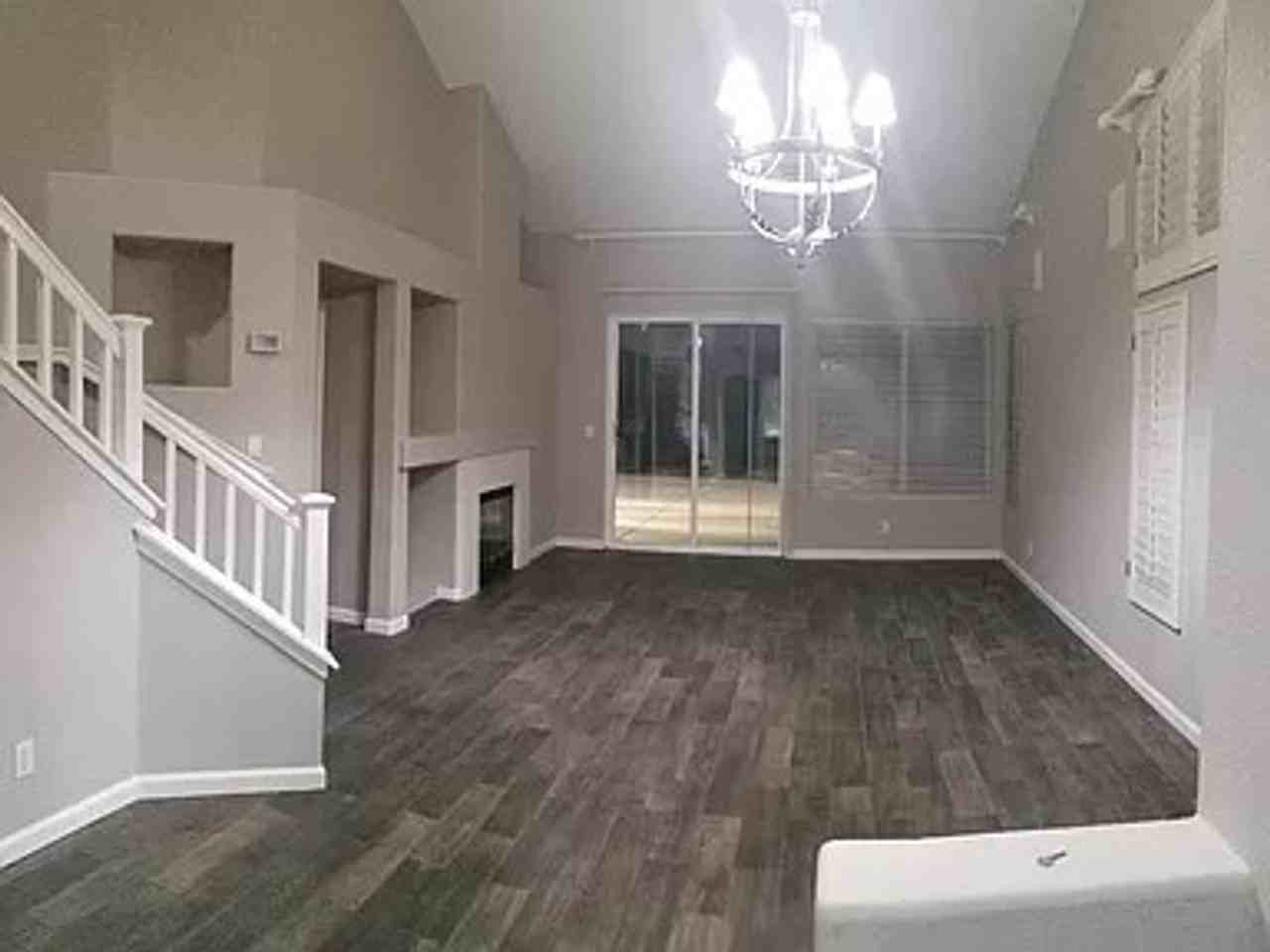 5015 Keller Ridge Dr - Photo 3 of 18