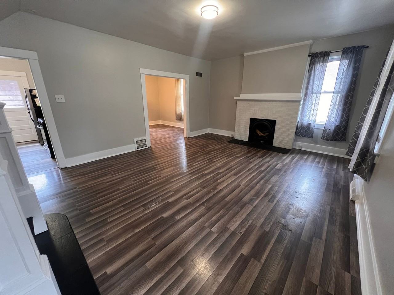 404 Crescent Ave - Photo 2 of 20