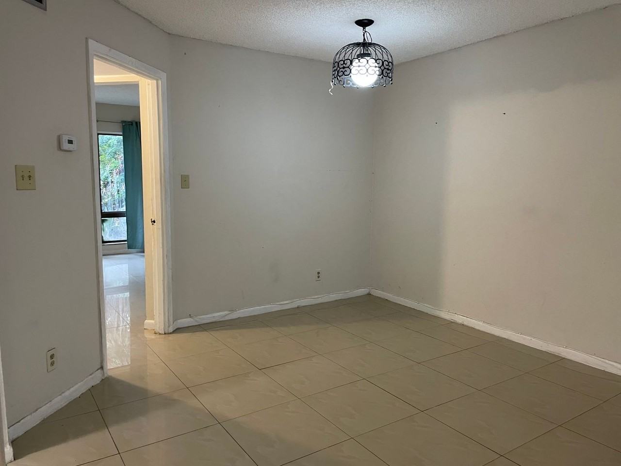 2512 Lemon Tree Lane - Photo 4 of 14