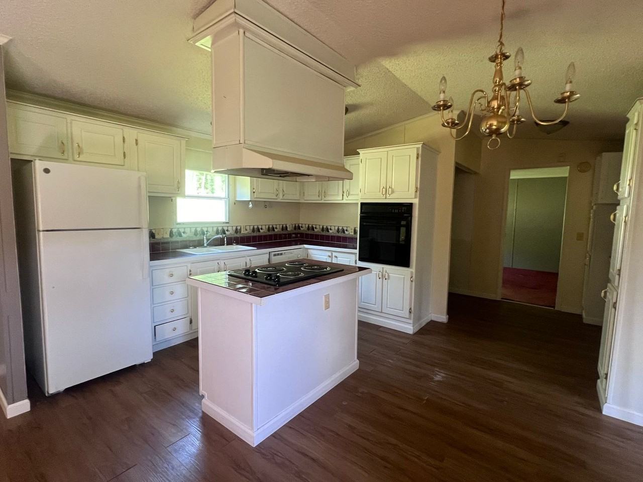 7922 Smith Grove Rd - Photo 2 of 4